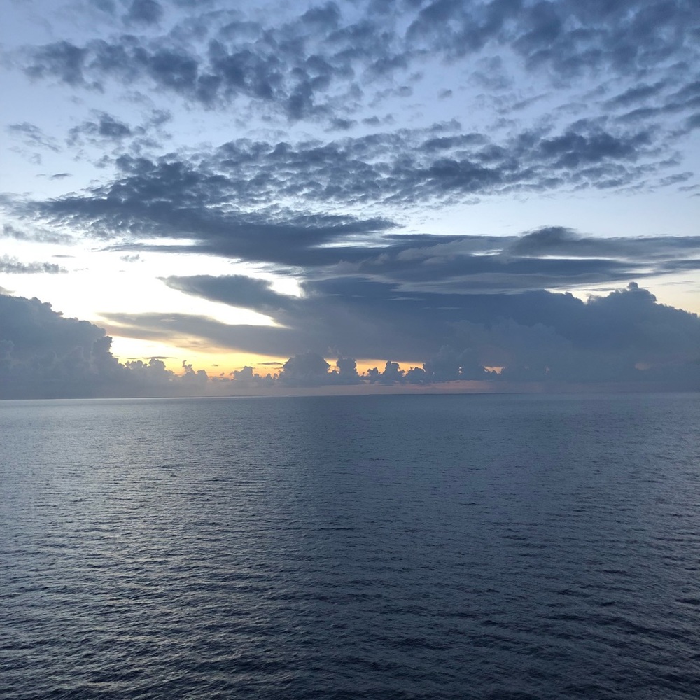 Meet your Posher, Jennifjennifer